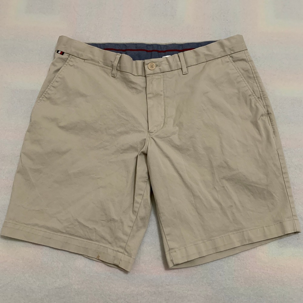 Tommy Hilfiger Men's Size 36 Khaki Tan Stretch Chino Shorts 9" Inseam